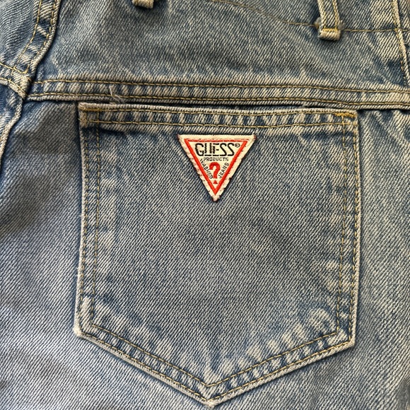 Guess Jean shorts - Picture 3 of 4